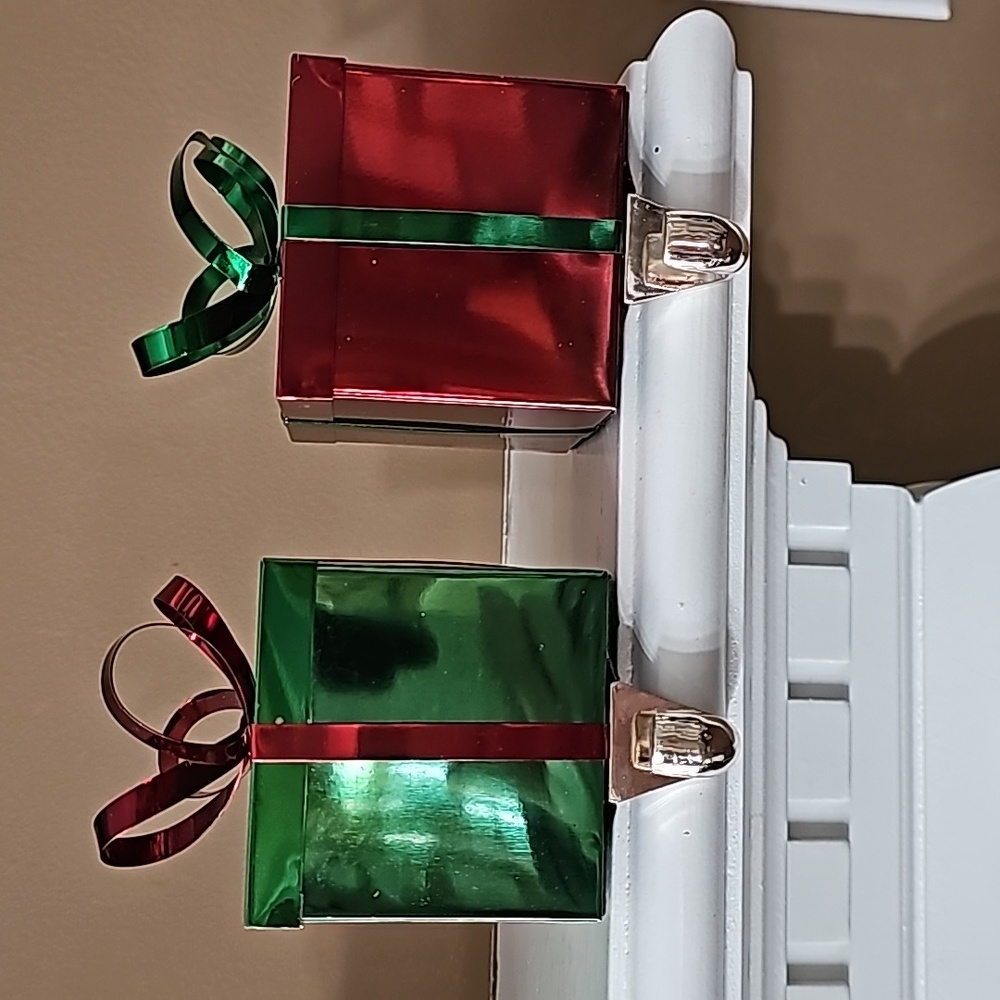 Holiday Stocking Holders Red and Green